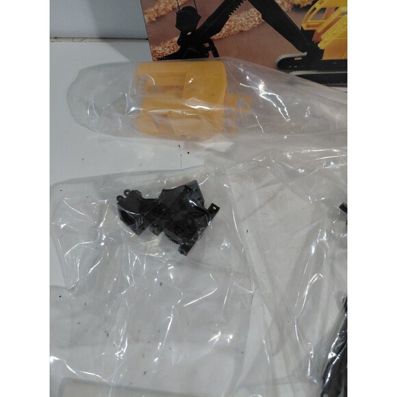 Lionel 6-12751 O Gauge Model Railroad Accessory Shovel Assembly Kit w/Box - Picture 3 of 10